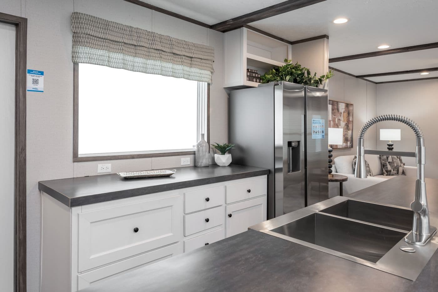 The general kitchen home features