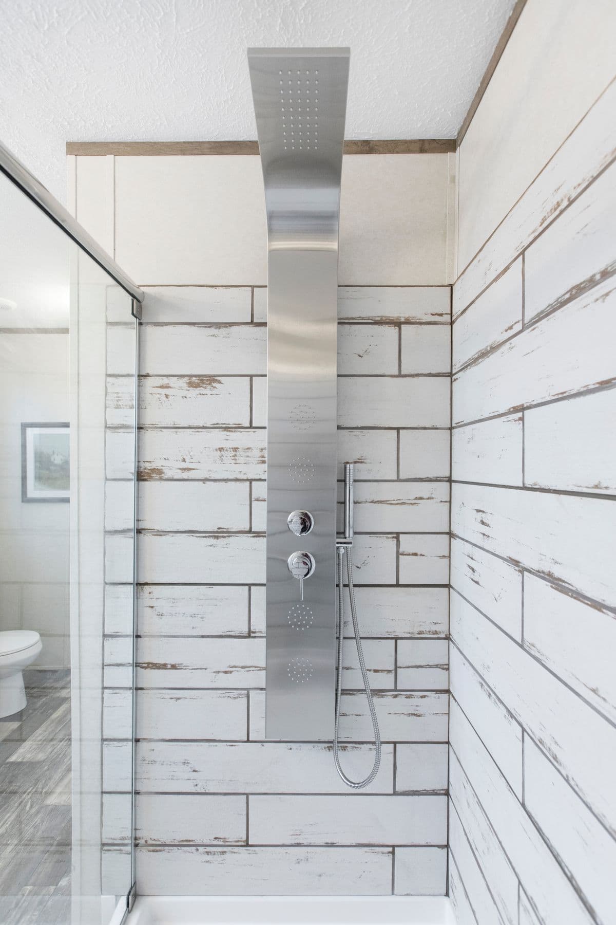 The southern farmhouse 1312 bathroom home features