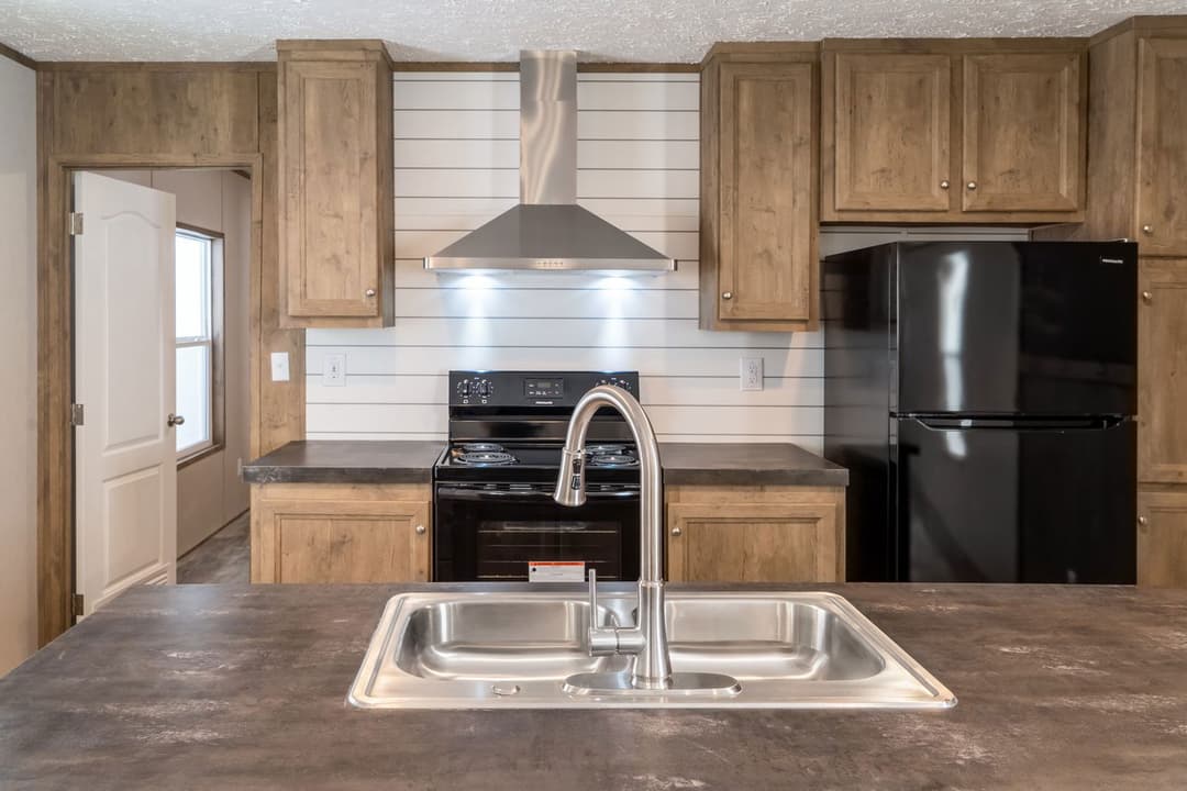 The breeze kitchen home features