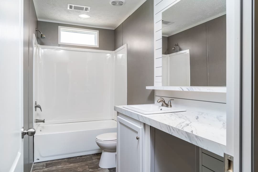 Locklear bathroom home features